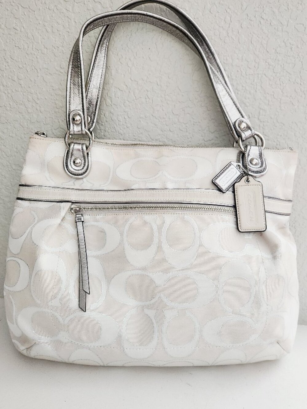 Euc Coach Glam Signature White Cream & Silver Tote Bag Purse